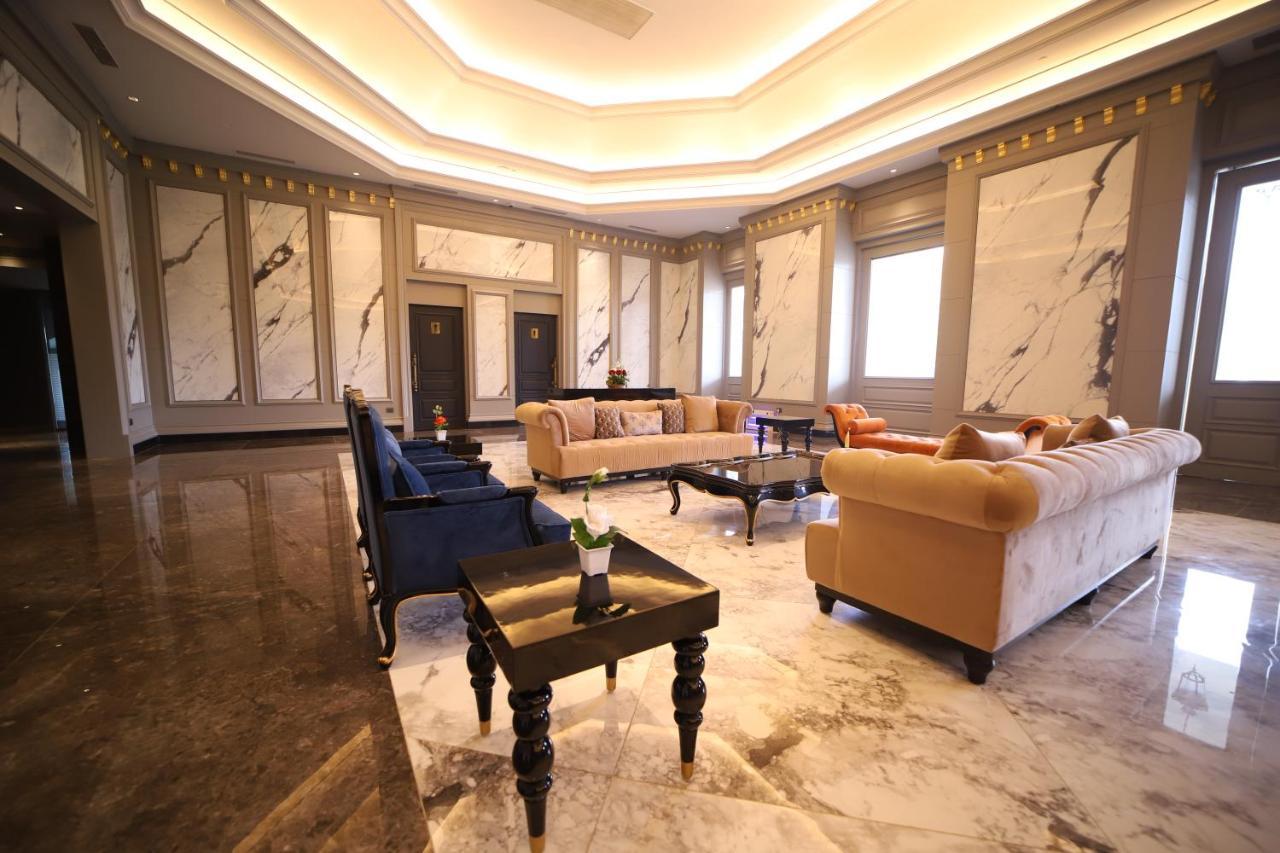Hotel Abha Grand Alīgarh Extérieur photo