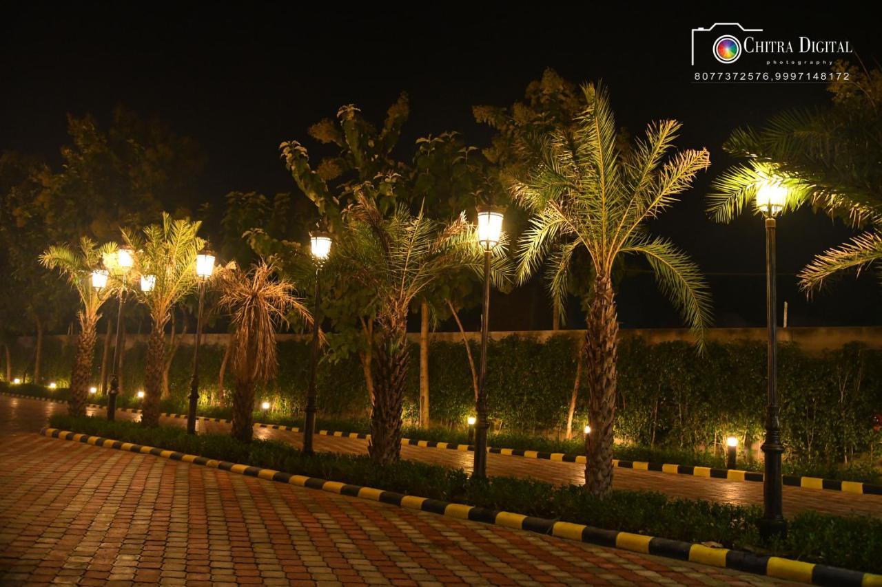 Hotel Abha Grand Alīgarh Extérieur photo