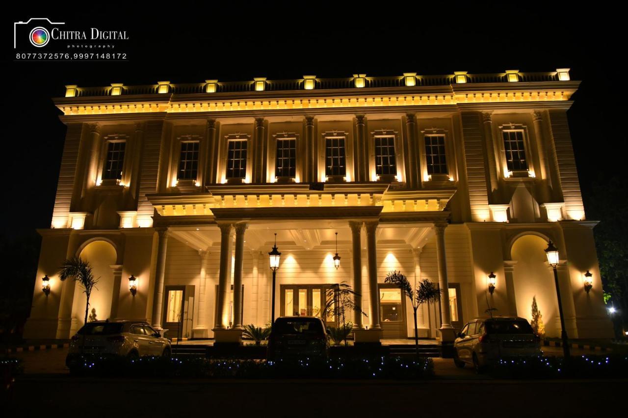 Hotel Abha Grand Alīgarh Extérieur photo